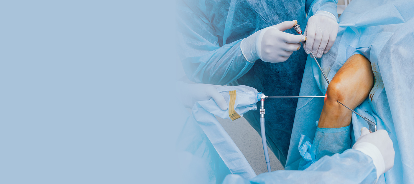 Knee Replacement vs Arthroscopy: Which Treatment Is Right for You?